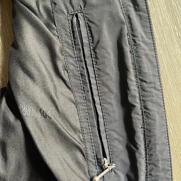 Postcard Black Quilted Vest Size 8 - Picture 7 of 7